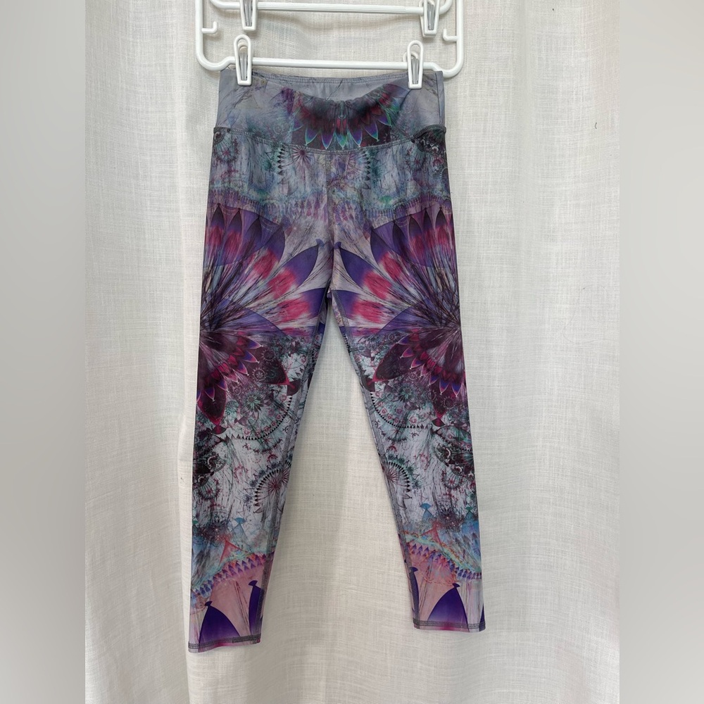 Evolution Jewel tone ethereal prob yoga pant legging size sm